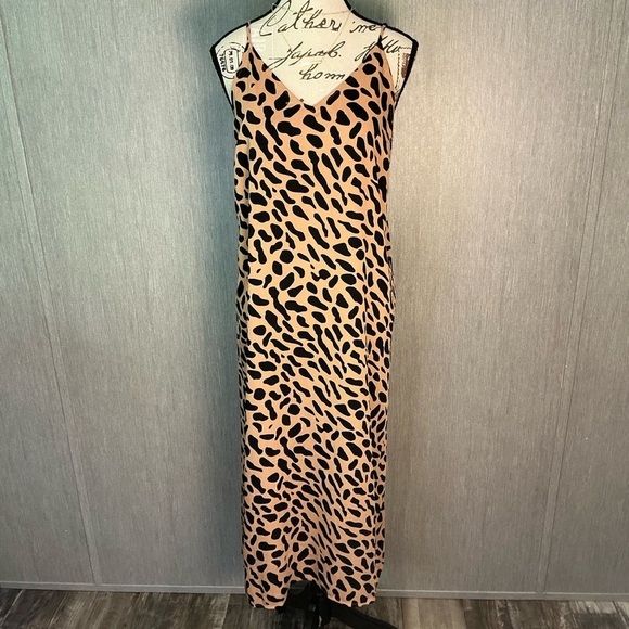 Kathleen Barnes The Drop Leopard Print Sleeveless Maxi Dress Size Medium - Picture 11 of 12